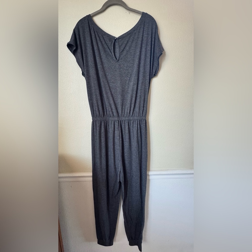Tie-waist jump‎ suit